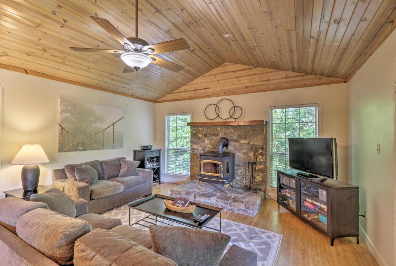Creekside Hideaway With Fire Pit And Creek Access! Villa Mountain View Eksteriør billede